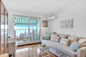 La Prom - a two bedroom apartment with a sea view